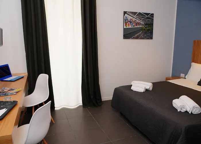Maison Du La Metro Napoli